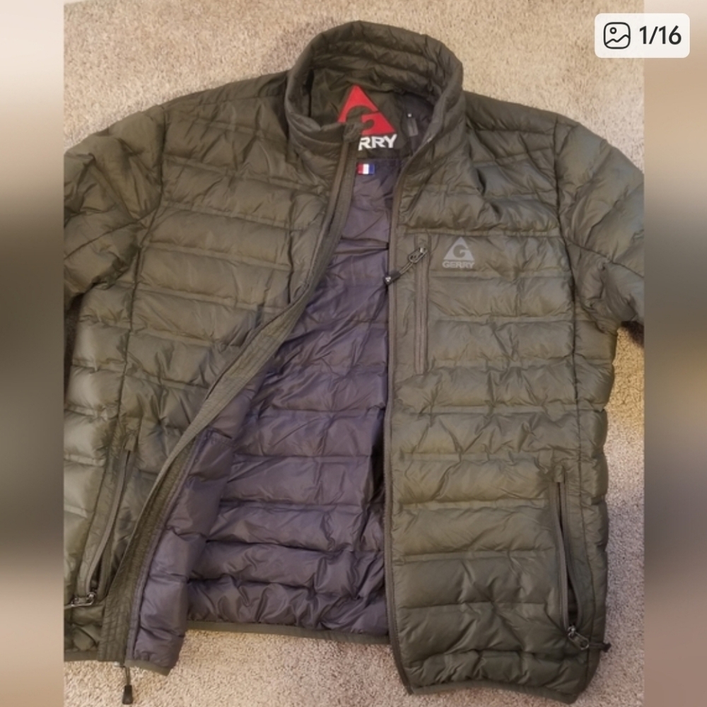 Gerry Fillpower Medium Olive Green Puffer 3 Zippered Front Pockets